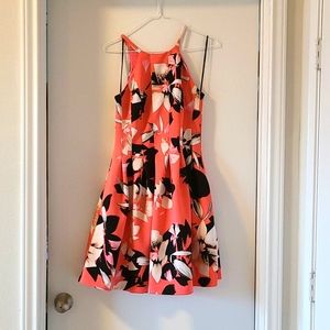 Vince Camuto Size 8 Floral Dress